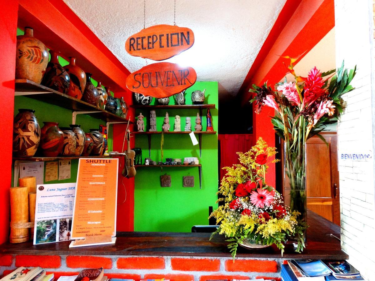 Hotel & Hostal Yaxkin Copan Ngoại thất bức ảnh