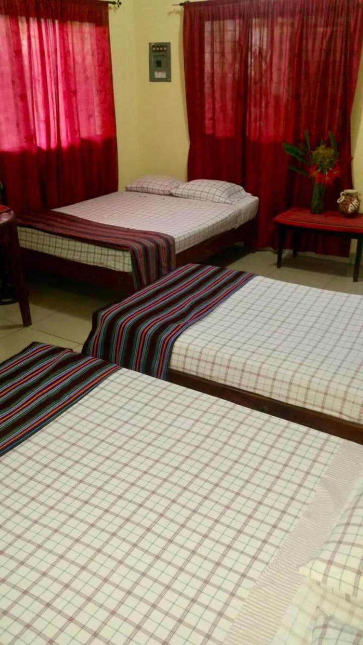 Hotel & Hostal Yaxkin Copan Ngoại thất bức ảnh